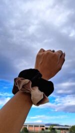 Μαγικό scrunchie-πορτοφολι - Image 3